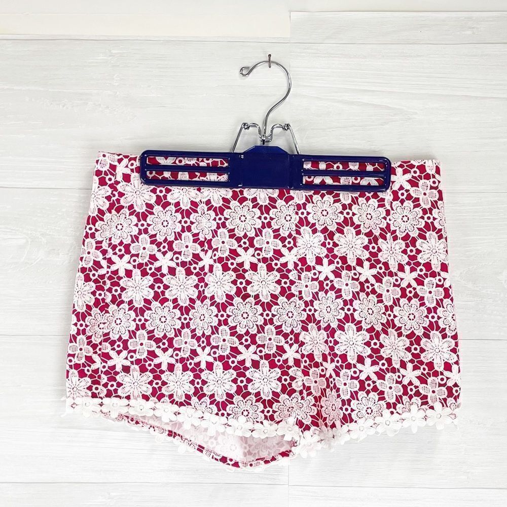 Umgee Floral Lace High Rise Waist Scalloped Hem Shorts